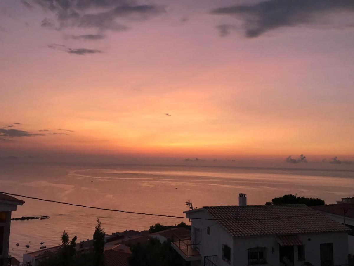 Apartment Sea View Llança Dış mekan fotoğraf