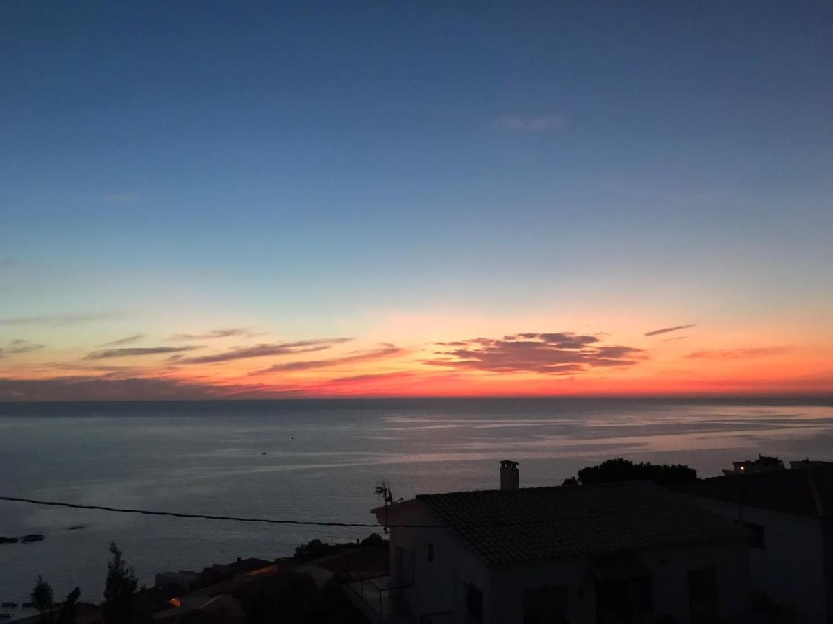 Apartment Sea View Llança Dış mekan fotoğraf